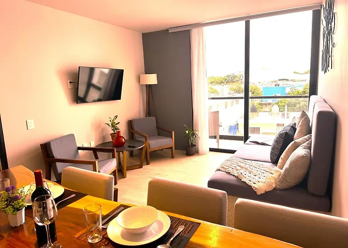 Paseo Luxury House